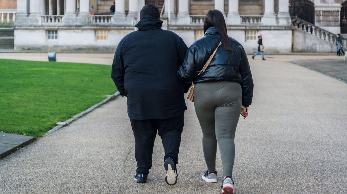 Britský plán na boj s obezitou se hroutí. A lidé tloustnou